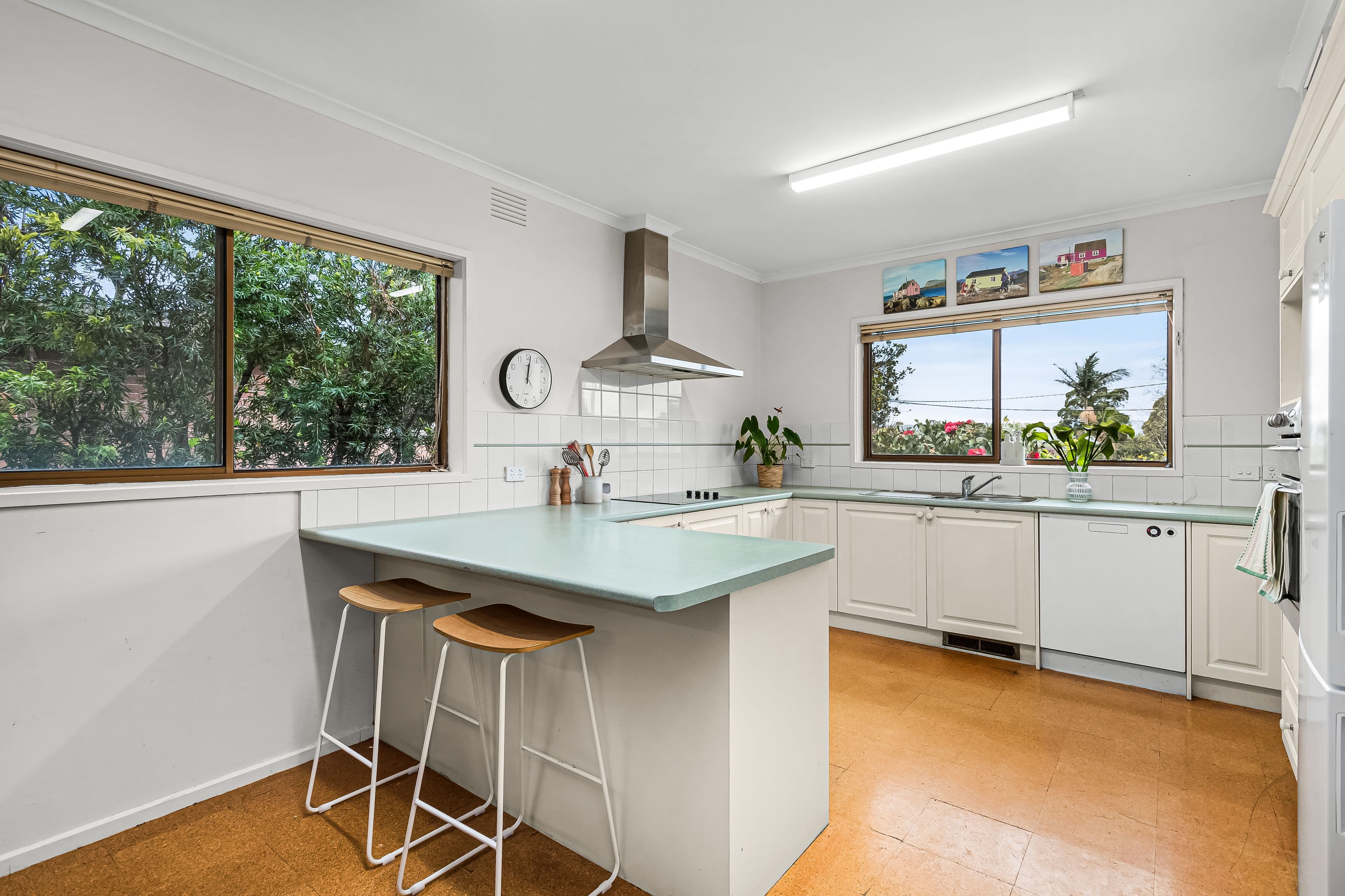 6 Gymea Court, Glen Waverley VIC 3150, Glen Waverley - Thumbnail 3