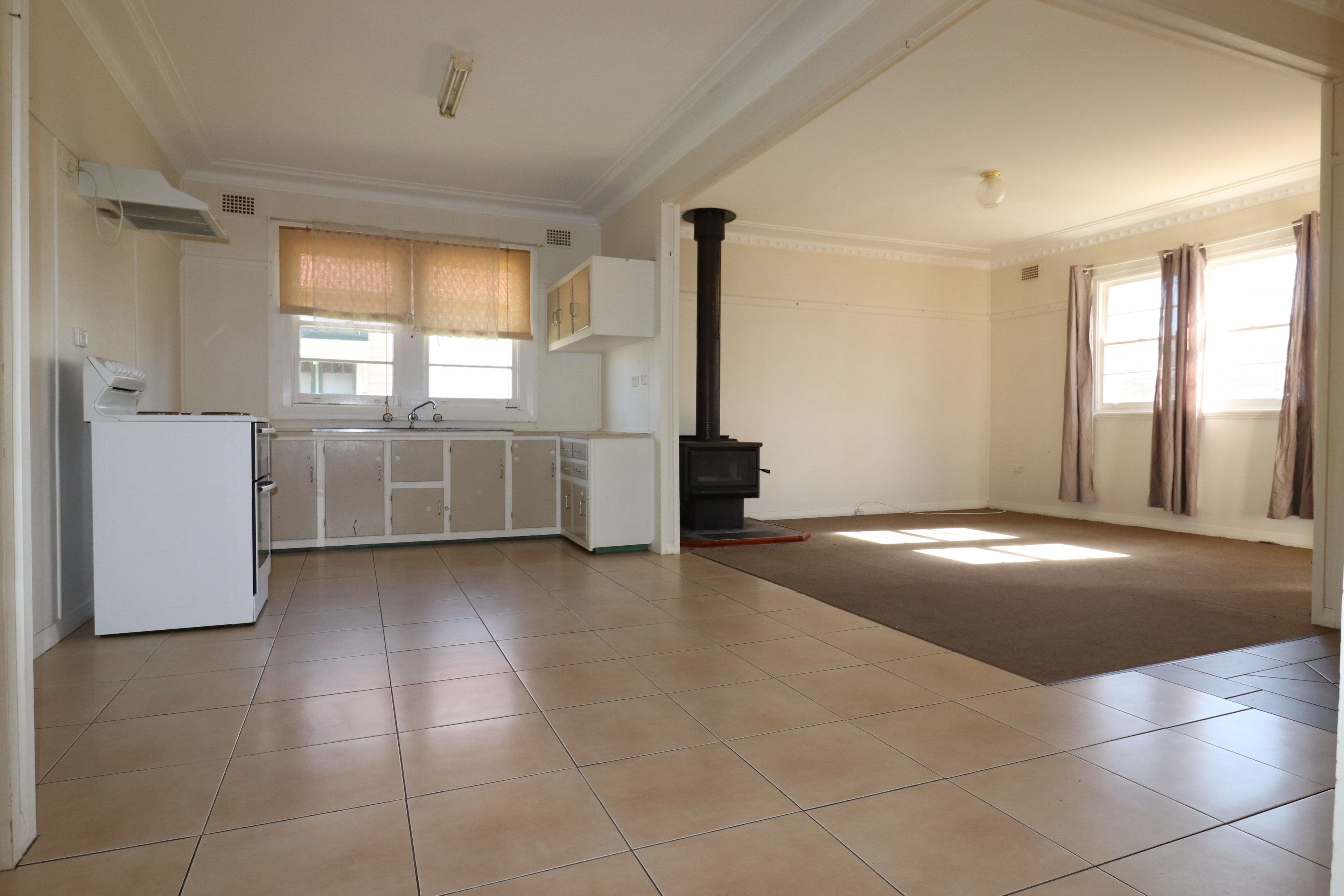 35 Meade, Glen Innes NSW 2370, Glen Innes - Thumbnail 5