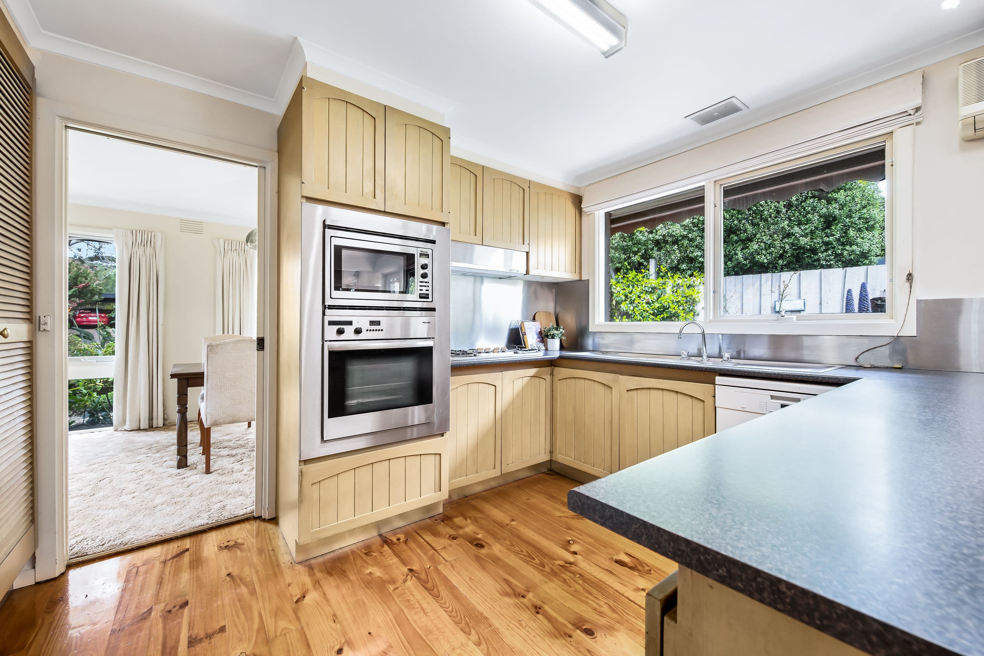 15 Brynor Crescent, Glen Waverley VIC 3150, Glen Waverley - Thumbnail 5