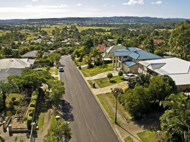 30 Wantana Crescent, EDENS LANDING QLD 4207, Edens Landing - Thumbnail 3