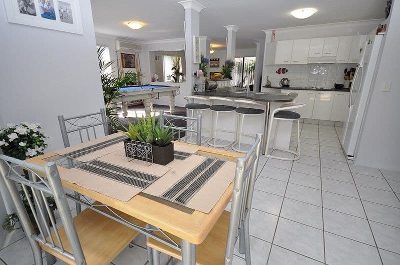 3 Delonix Court, ARUNDEL QLD 4214, Arundel - Thumbnail 6