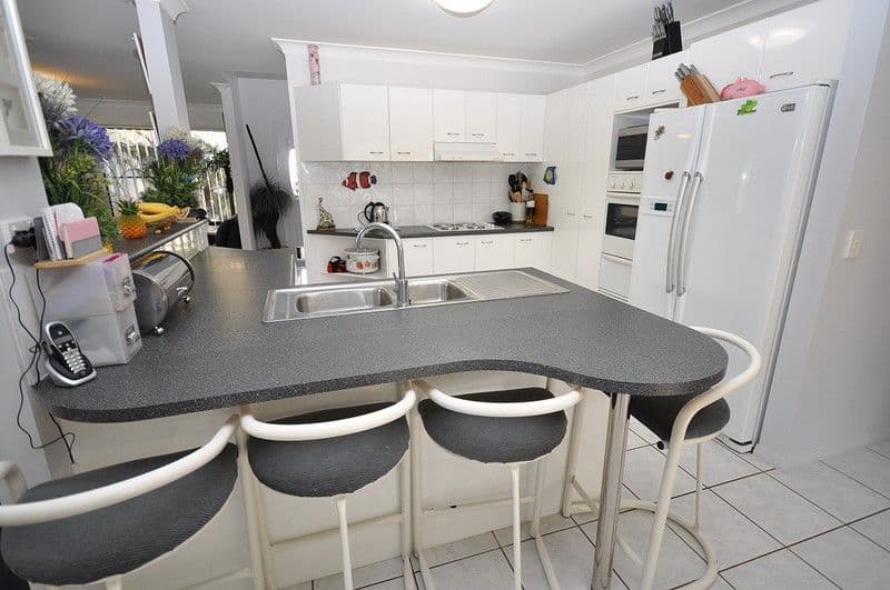 3 Delonix Court, ARUNDEL QLD 4214, Arundel - Thumbnail 7