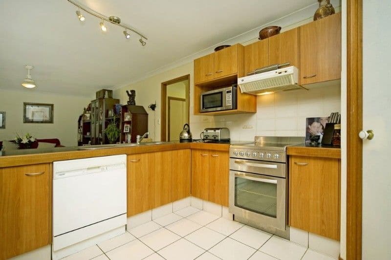 25 Mullewa Crescent, HELENSVALE QLD 4212, Helensvale - Thumbnail 6