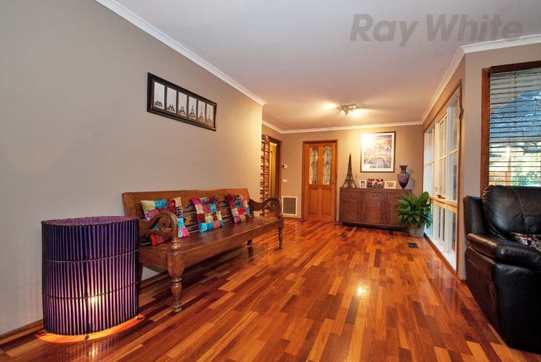 12 WOODLAND Avenue, CROYDON VIC 3136, Croydon - Thumbnail 4