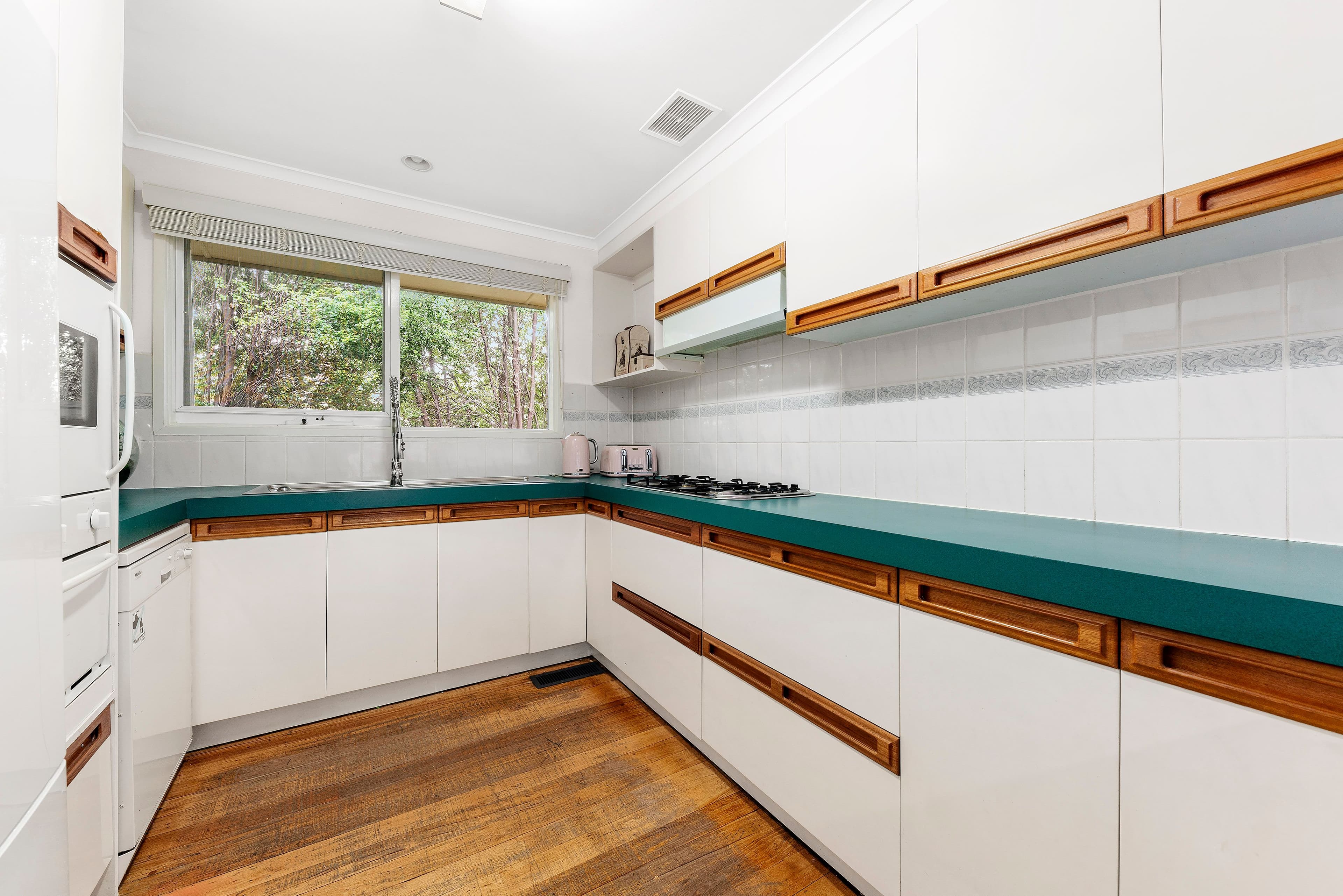 12 Greenglade Court, Bayswater VIC 3153, Bayswater - Thumbnail 3