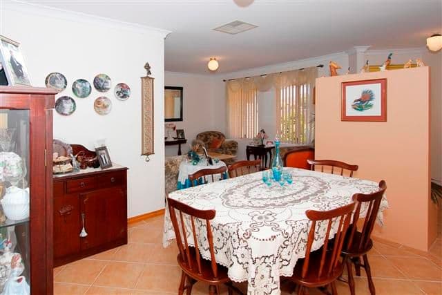 11 St Andrews Crescent, CANNING VALE WA 6155, Canning Vale - Thumbnail 6