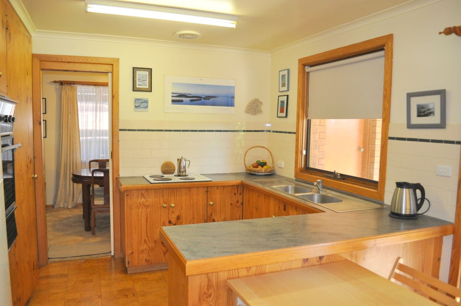 16 Bandera Avenue, GLENFIELD PARK NSW 2650, Glenfield Park - Thumbnail 3
