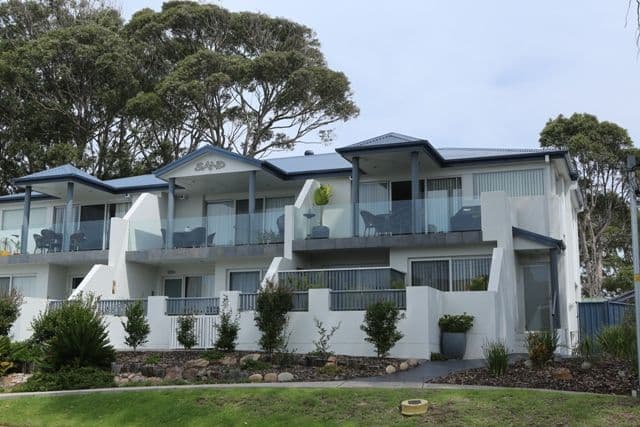 4 Marine Drive, Narooma NSW 2546, Narooma - Thumbnail 4