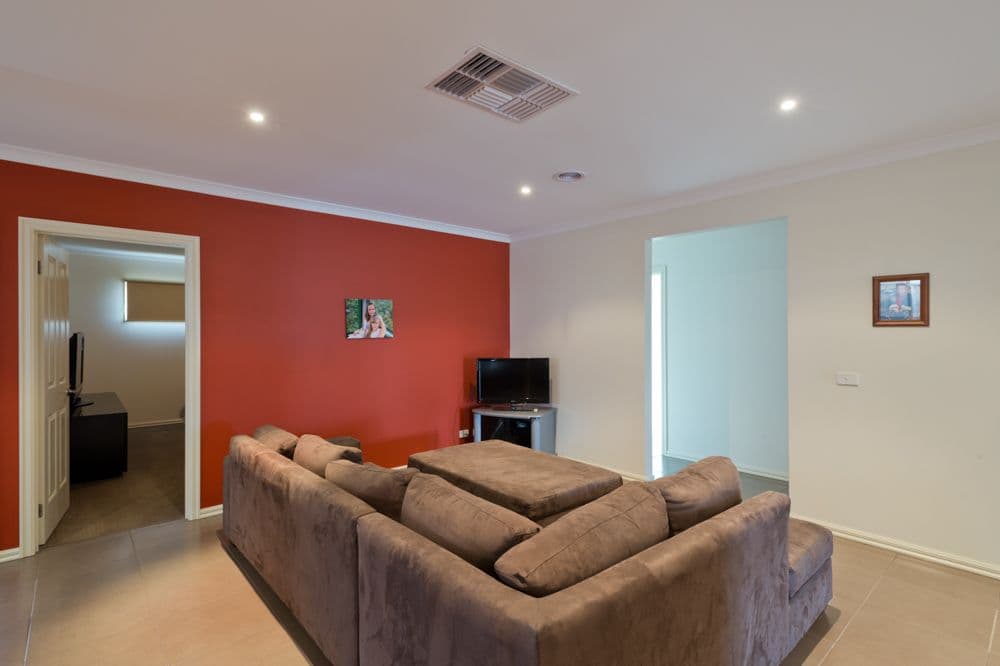 90 Botanica Springs Boulevard, BROOKFIELD VIC 3338, Brookfield - Thumbnail 6