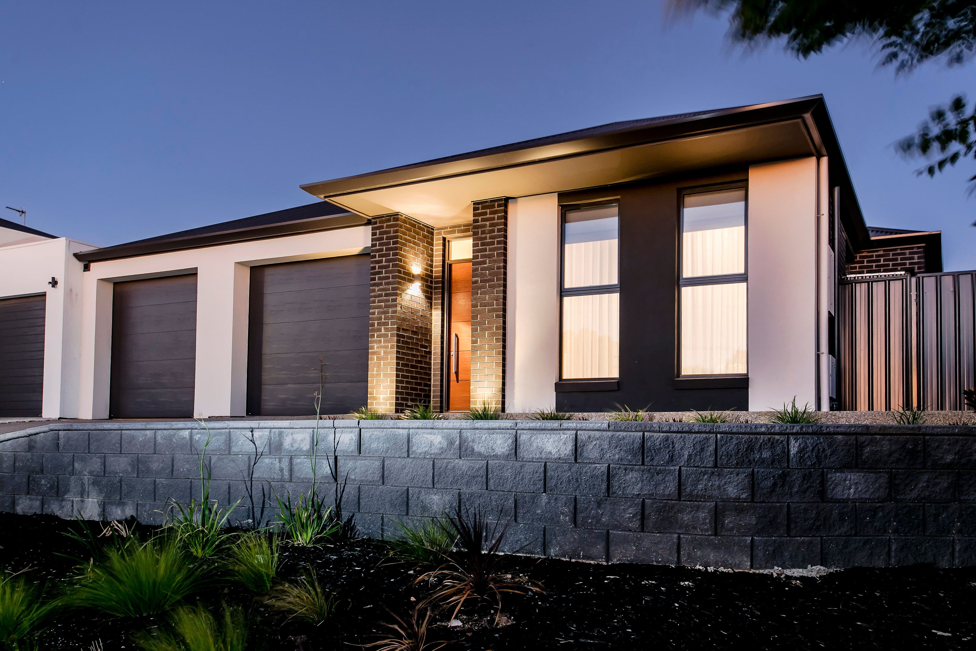 27 Glen Stuart Road, Woodforde SA 5072, Woodforde - Image 1