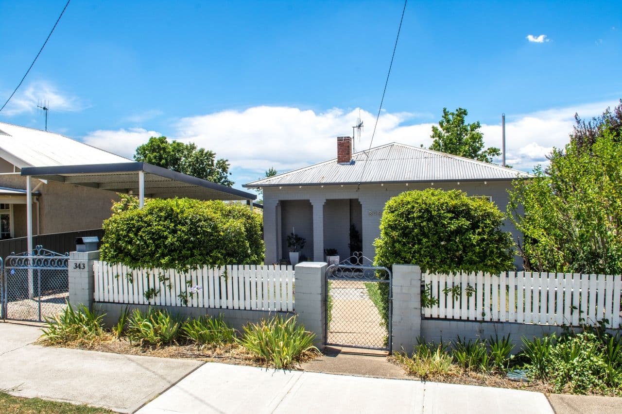 343 Howick Street, Bathurst - Image 1