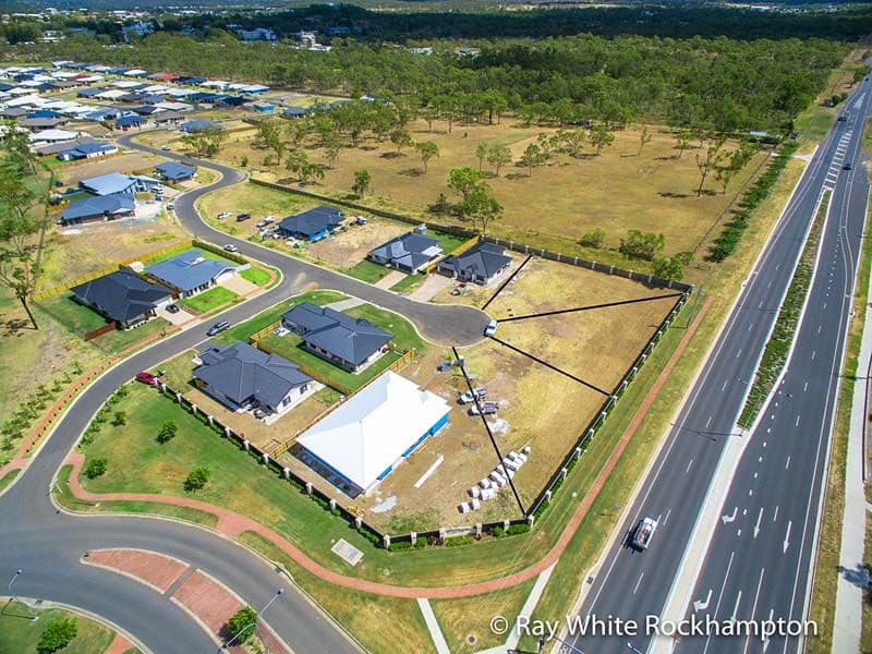 2 (Lot 204) Belbowrie Avenue, Norman Gardens QLD 4701, Norman Gardens - Thumbnail 2