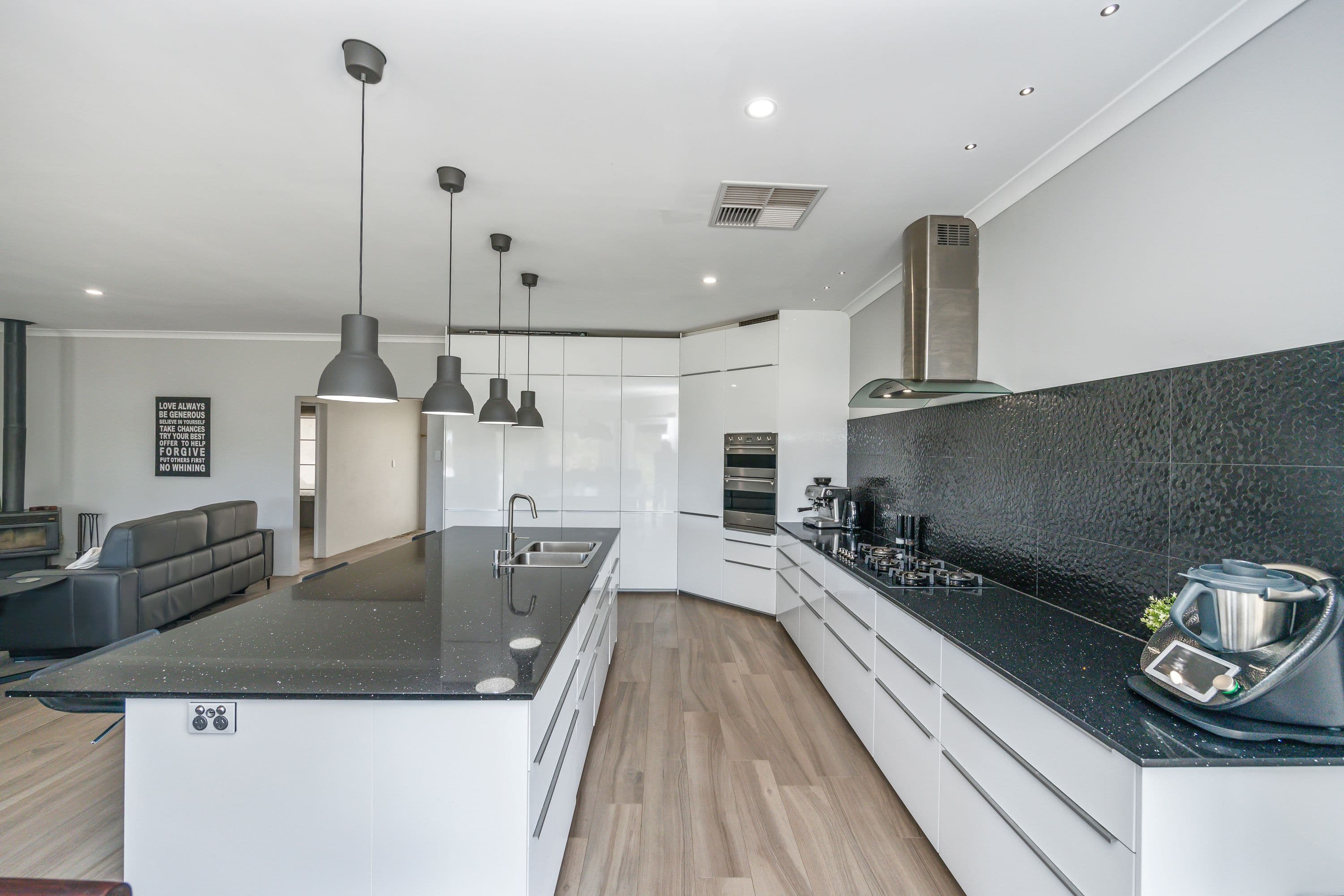 33 Linda Grove, Gabbadah WA 6041, Gabbadah - Thumbnail 4
