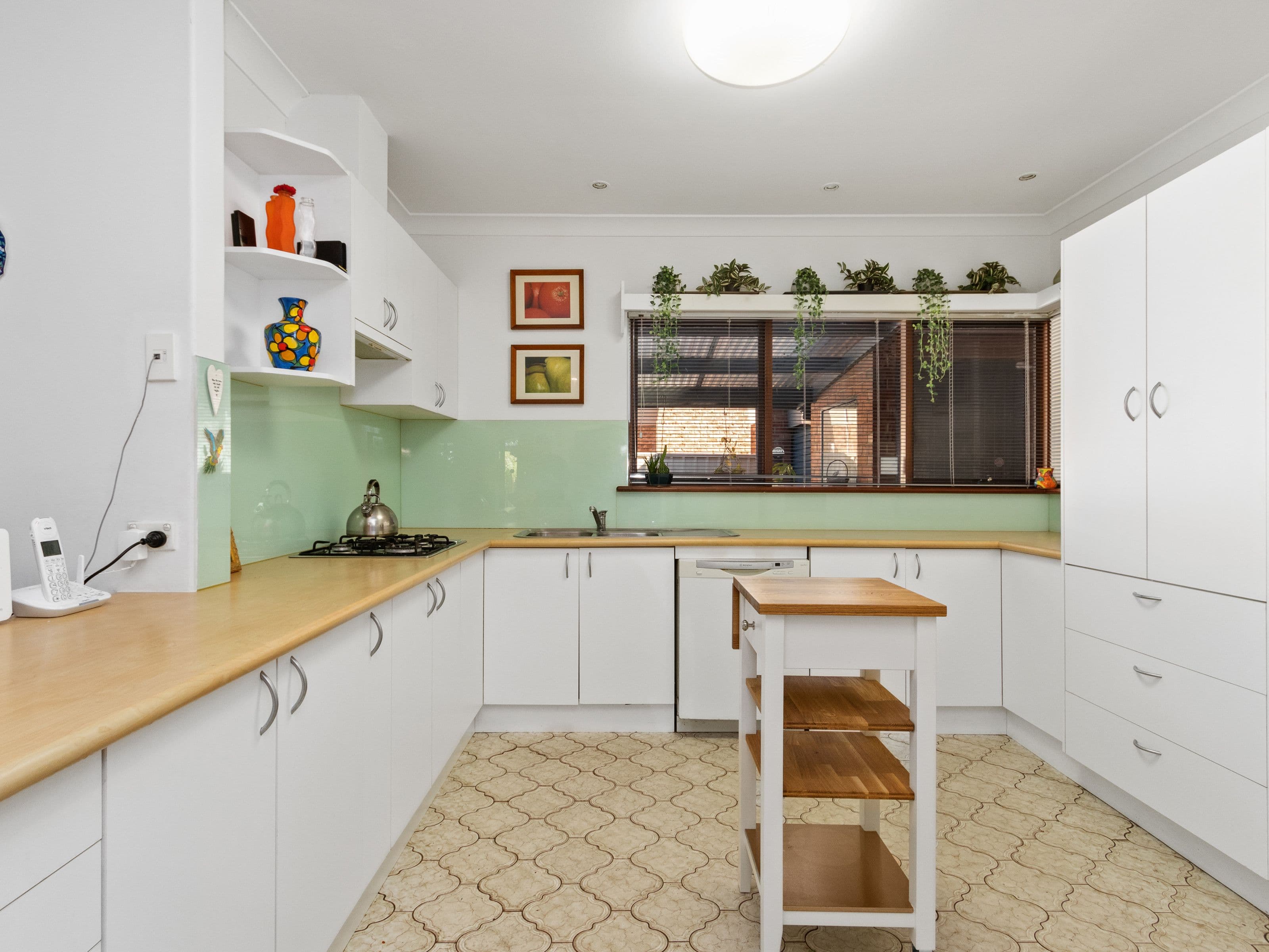 95 Regency Drive, Thornlie WA 6108, Thornlie - Thumbnail 2