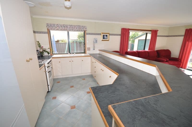 33 Amberdale Road, BLAKEVIEW SA 5114, Blakeview - Thumbnail 4