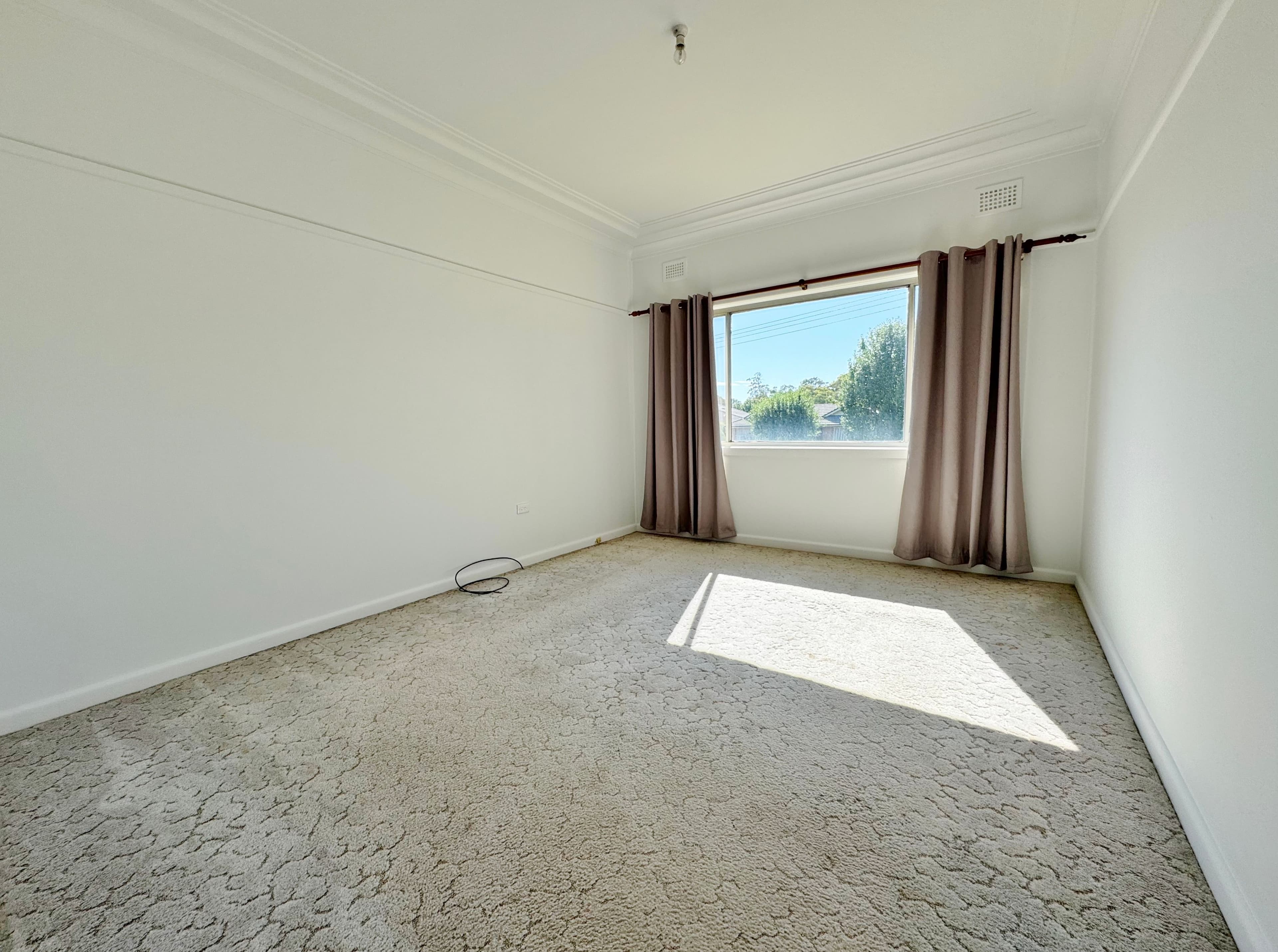 69 Binalong Street, Young NSW 2594, Young - Thumbnail 6