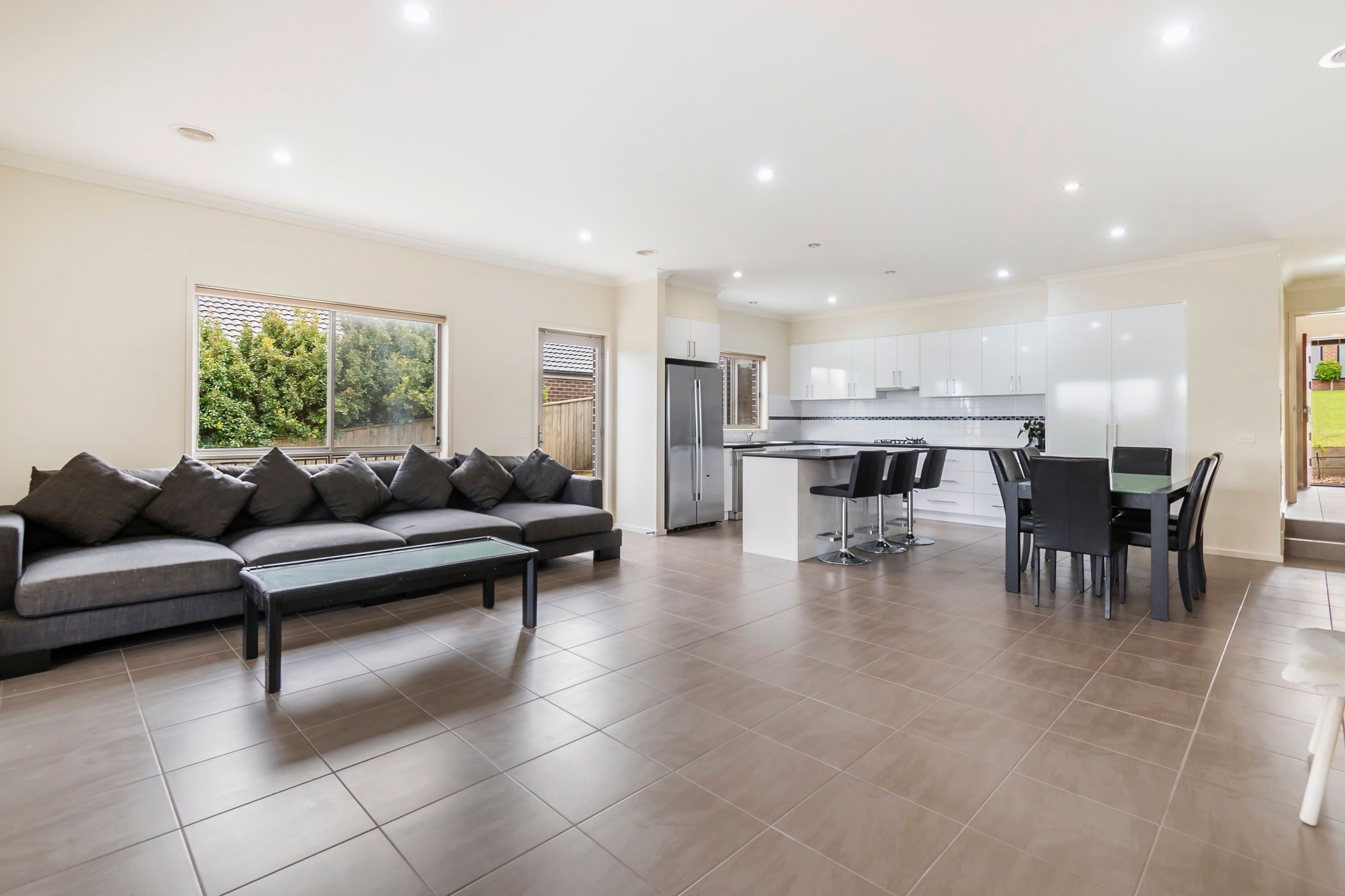 23 Armytage Avenue, Warrnambool VIC 3280, Warrnambool - Thumbnail 2