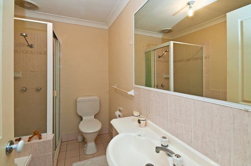2 Simpsons Road, CURRUMBIN WATERS QLD 4223, Currumbin Waters - Thumbnail 8