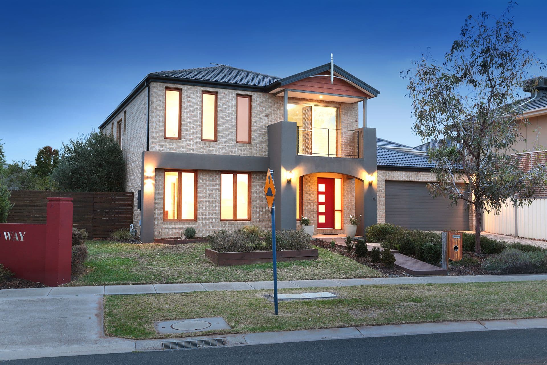 17 Hemsley Promenade, Point Cook VIC 3030, Point Cook - Thumbnail 2
