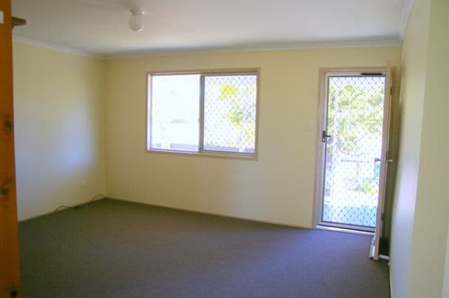 7 Seashell Drive, DECEPTION BAY QLD 4508, Deception Bay - Thumbnail 5