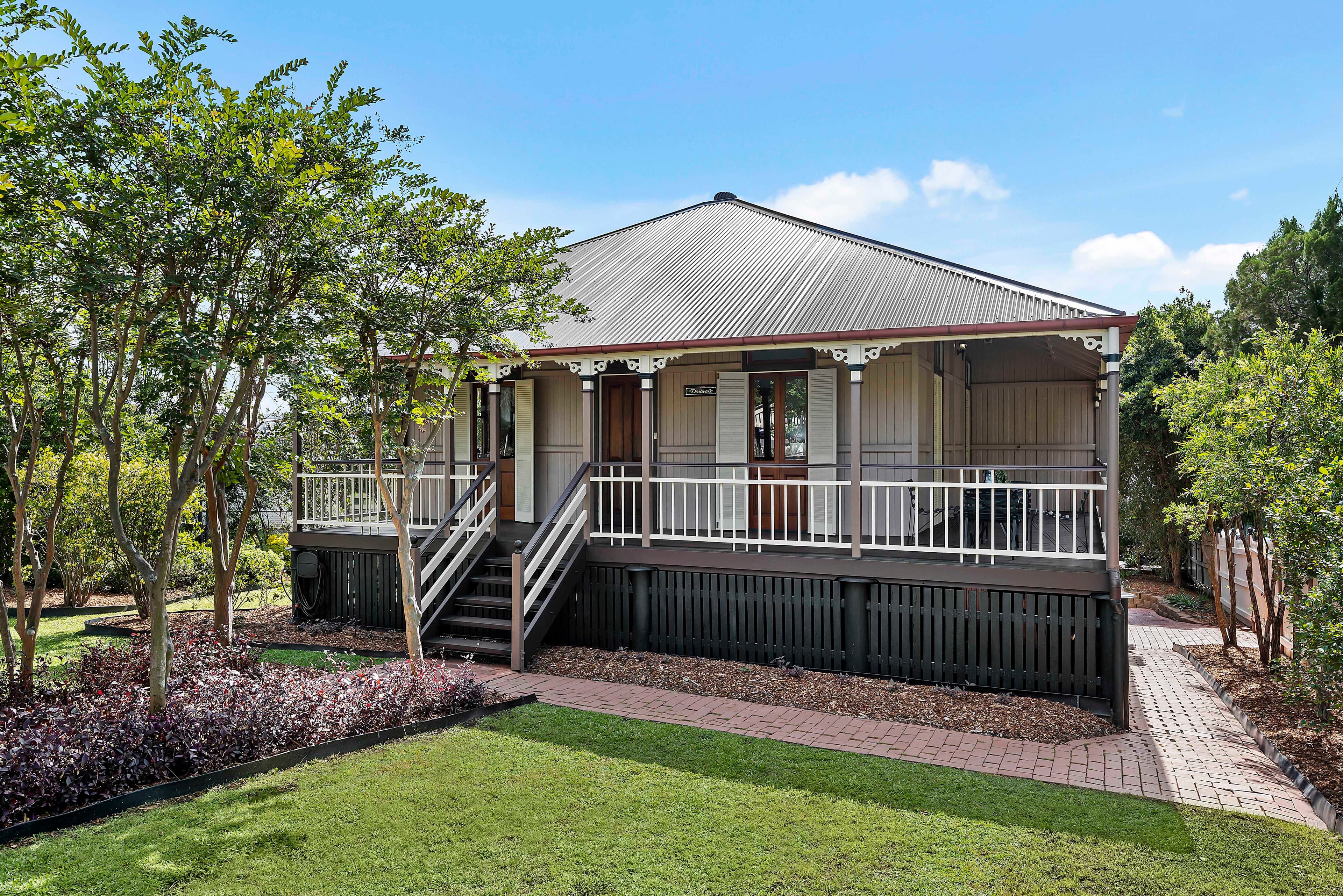 4 Dora Street, Moorooka QLD 4105, Moorooka - Image 1