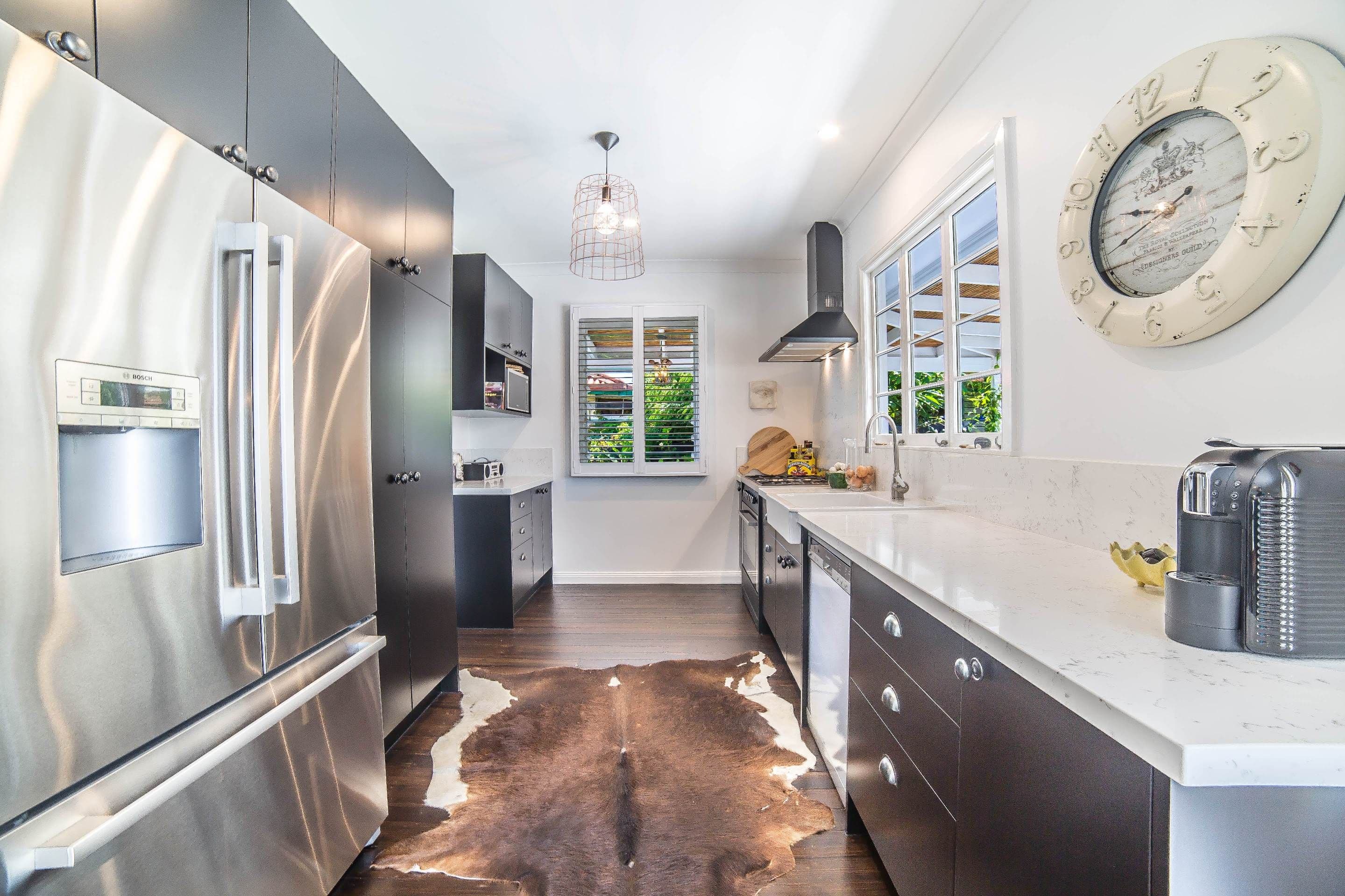 46 Deakin Avenue, Southport QLD 4215, Southport - Thumbnail 2