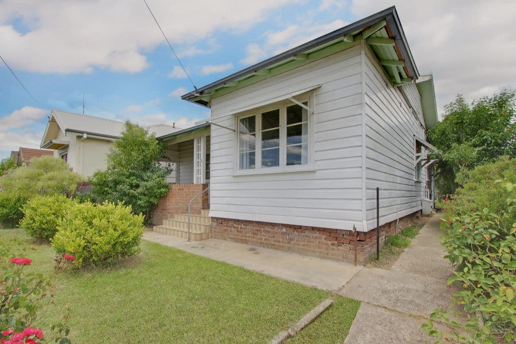 60 Kinghorne Street, Goulburn - Thumbnail 2