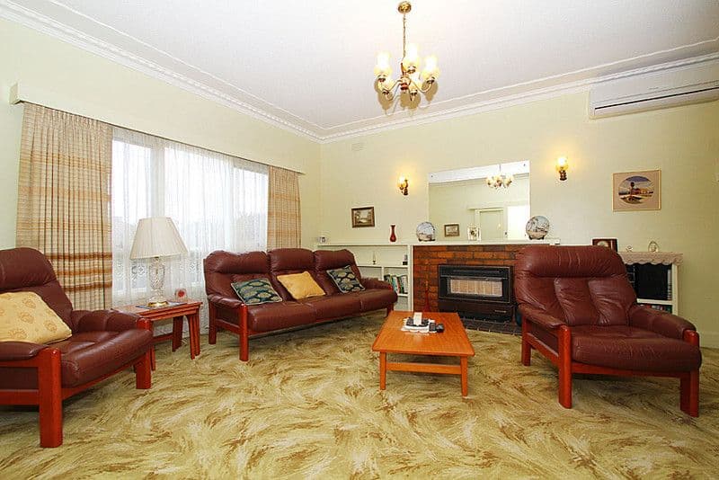 4 Kia Ora Road, RESERVOIR VIC 3073, Reservoir - Thumbnail 2