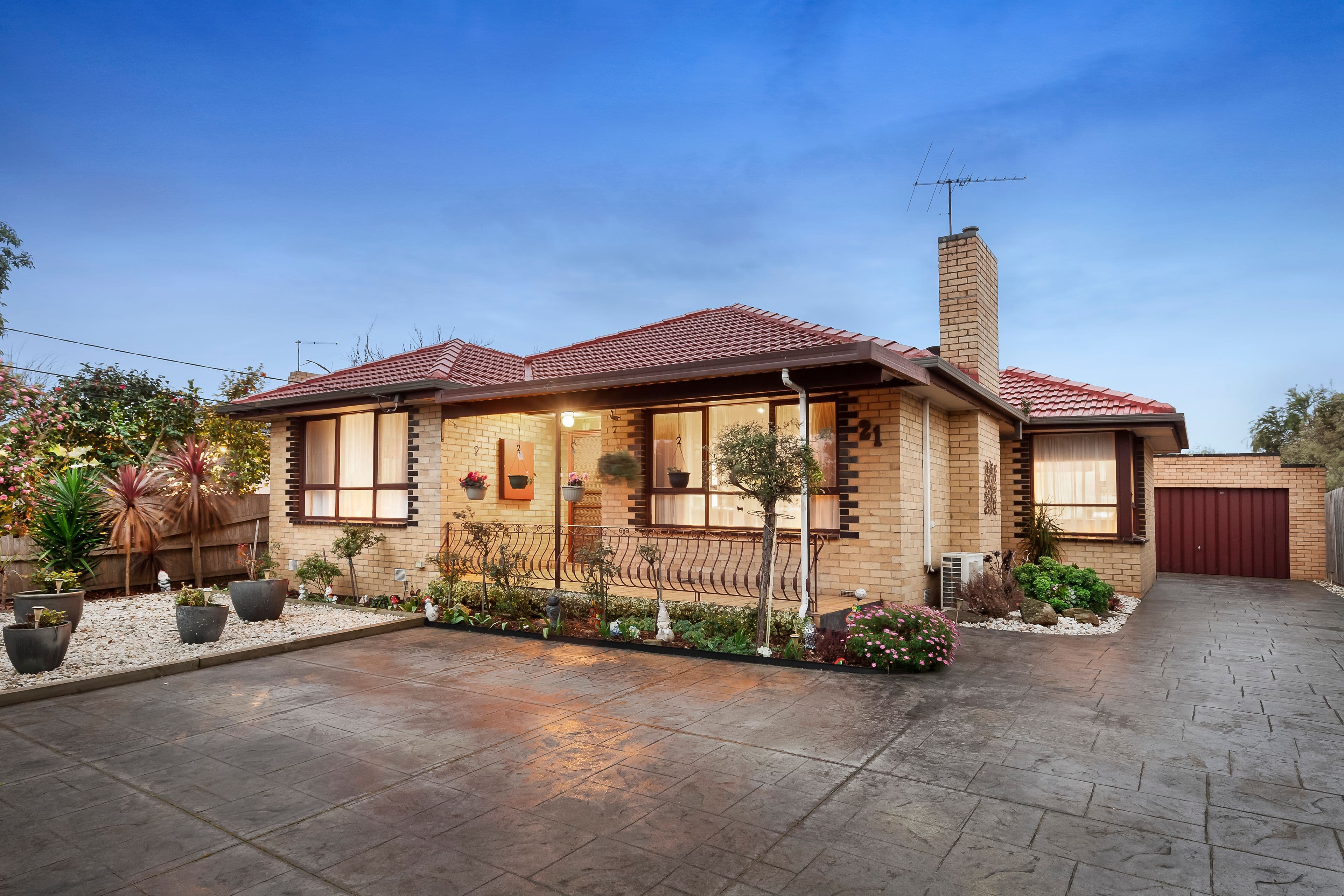 4/8a Danin Street, Pascoe Vale - Image 1