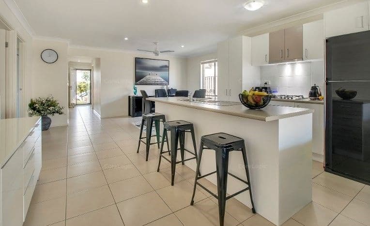 10 Millstream Place, Pimpama QLD 4209, Pimpama - Thumbnail 3