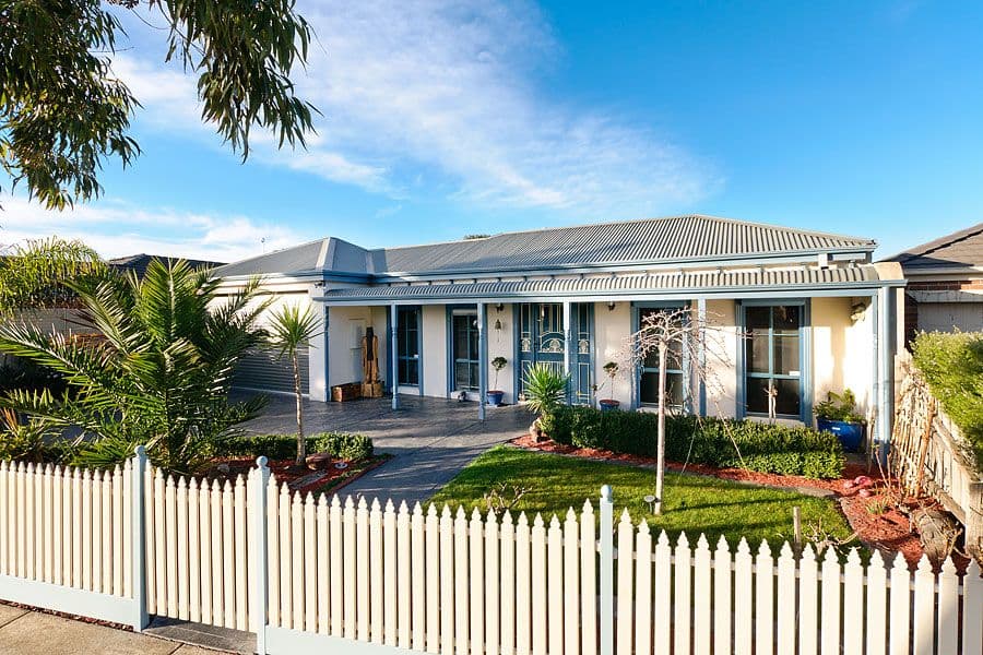 6 Sommeville Drive, ROXBURGH PARK VIC 3064, Roxburgh Park - Image 1