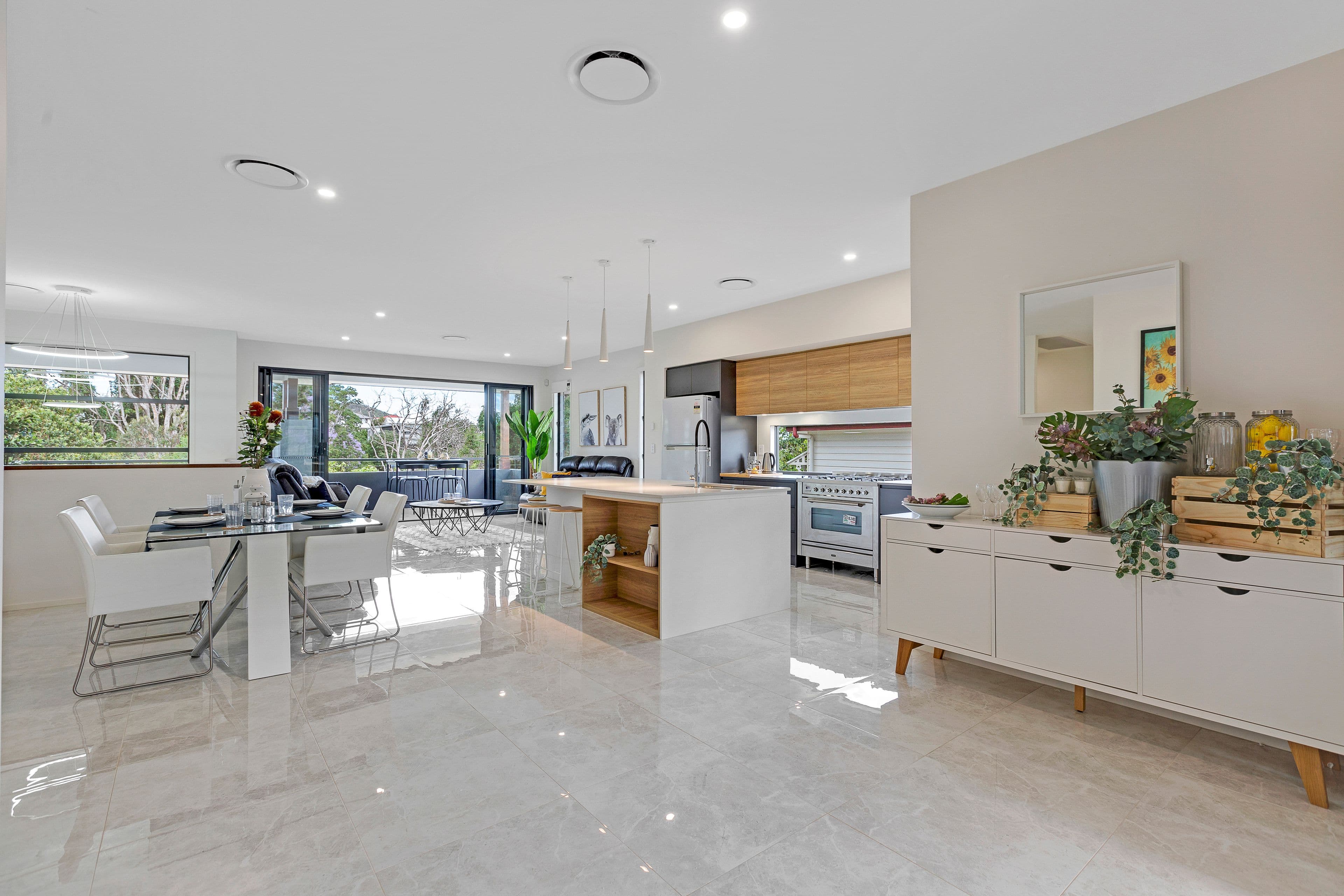 110 Woodland Street, Carindale QLD 4152, Carindale - Thumbnail 2