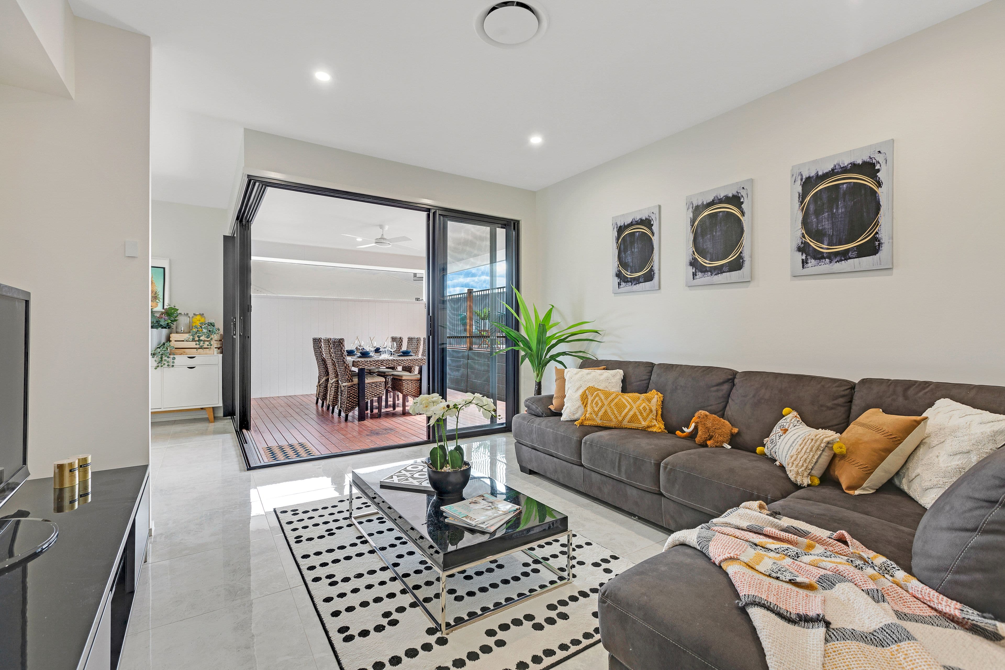 110 Woodland Street, Carindale QLD 4152, Carindale - Thumbnail 4