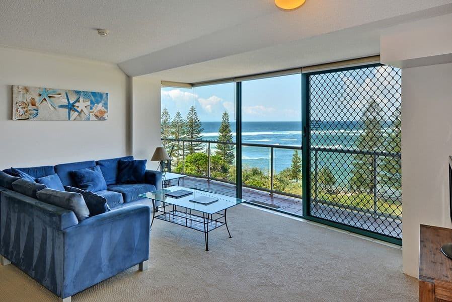14 Bulcock Beach Esplanade, Caloundra QLD 4551, Caloundra - Thumbnail 3