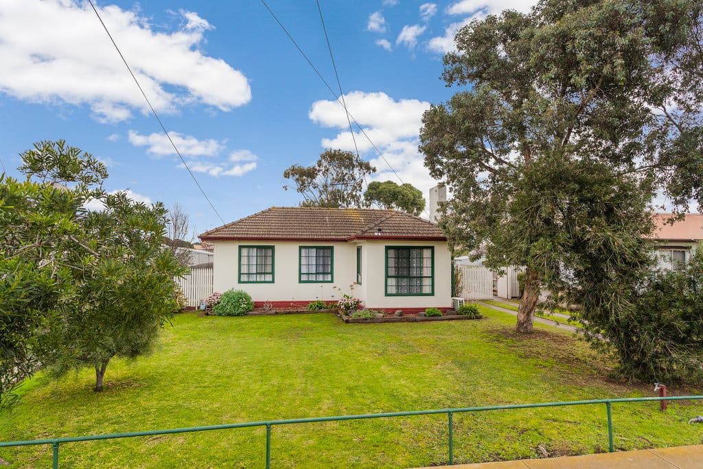 7 Pettitt Crescent, NORLANE VIC 3214, Norlane - Image 1