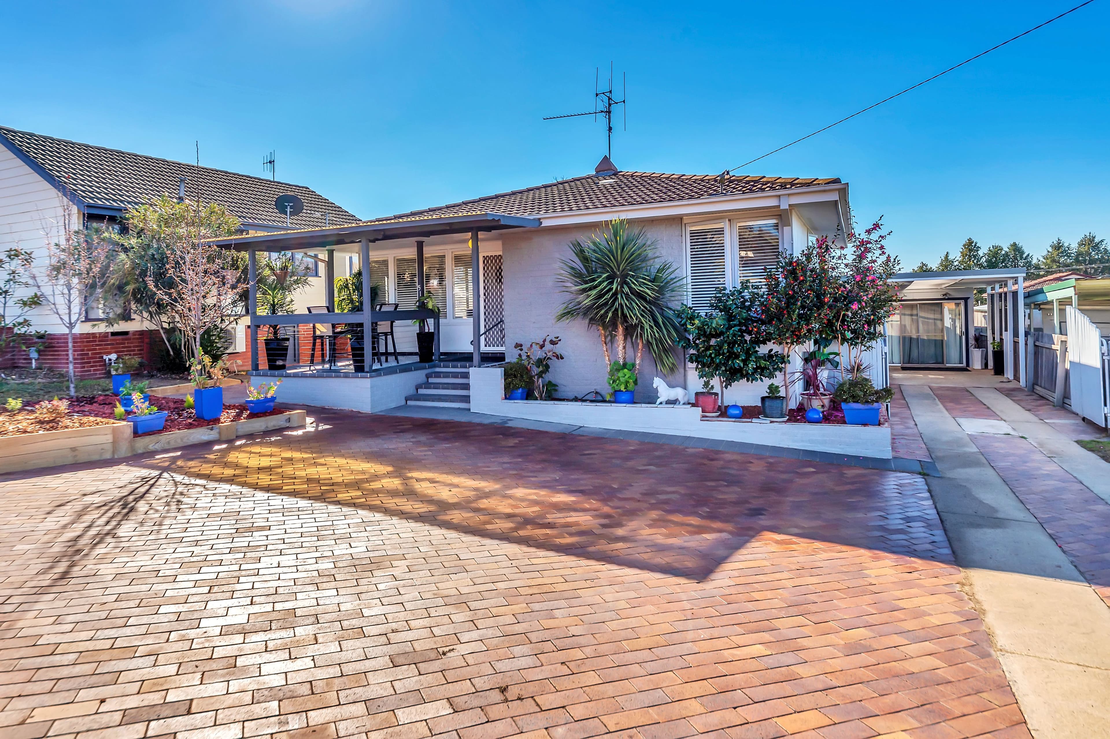 51 Southbar Road, Karabar - Thumbnail 2