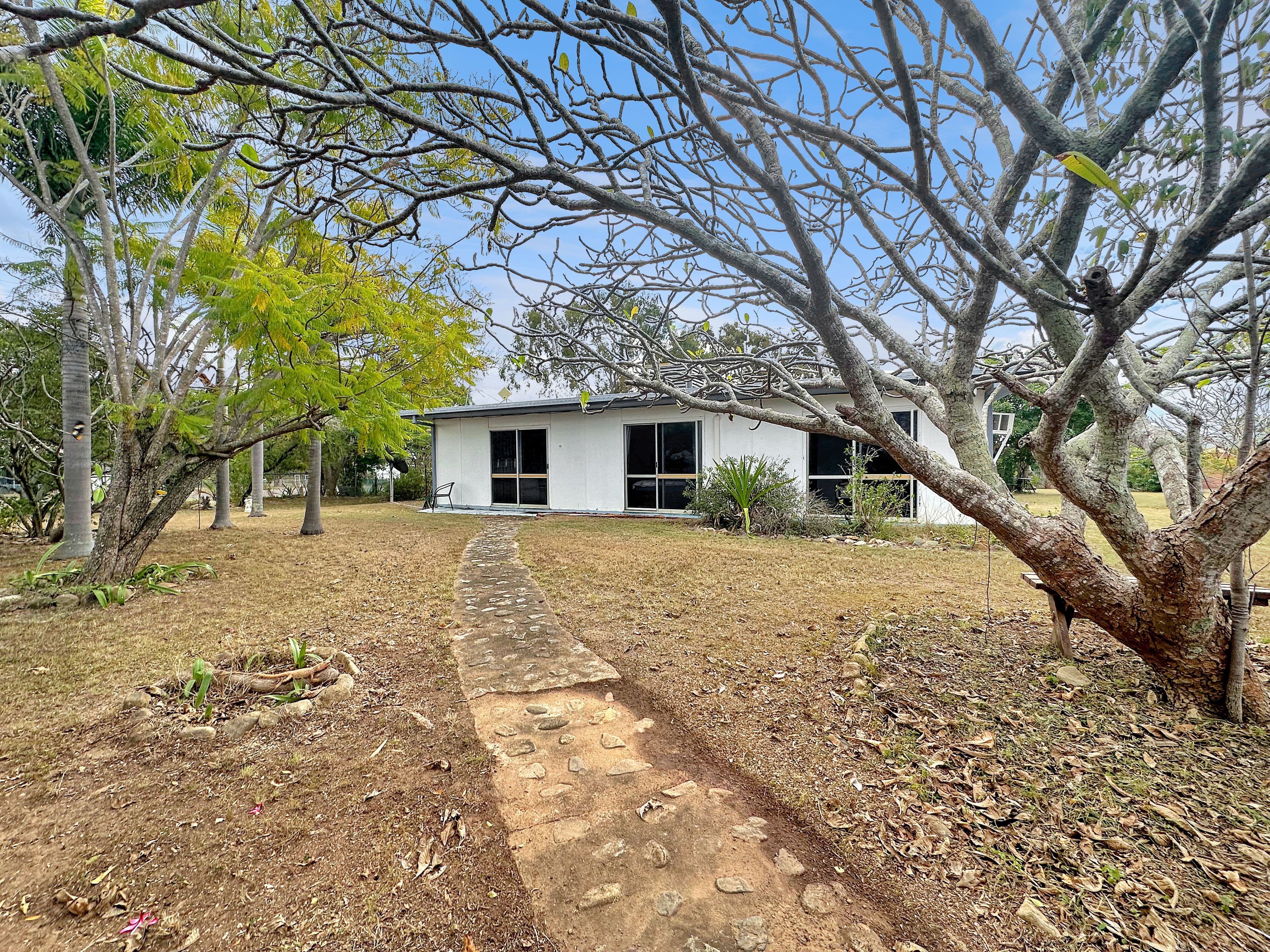12 Arthur Street, St Lawrence QLD 4707, St Lawrence - Thumbnail 2
