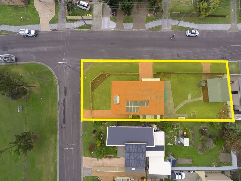 14 Beach Road, Barrack Point - Thumbnail 3