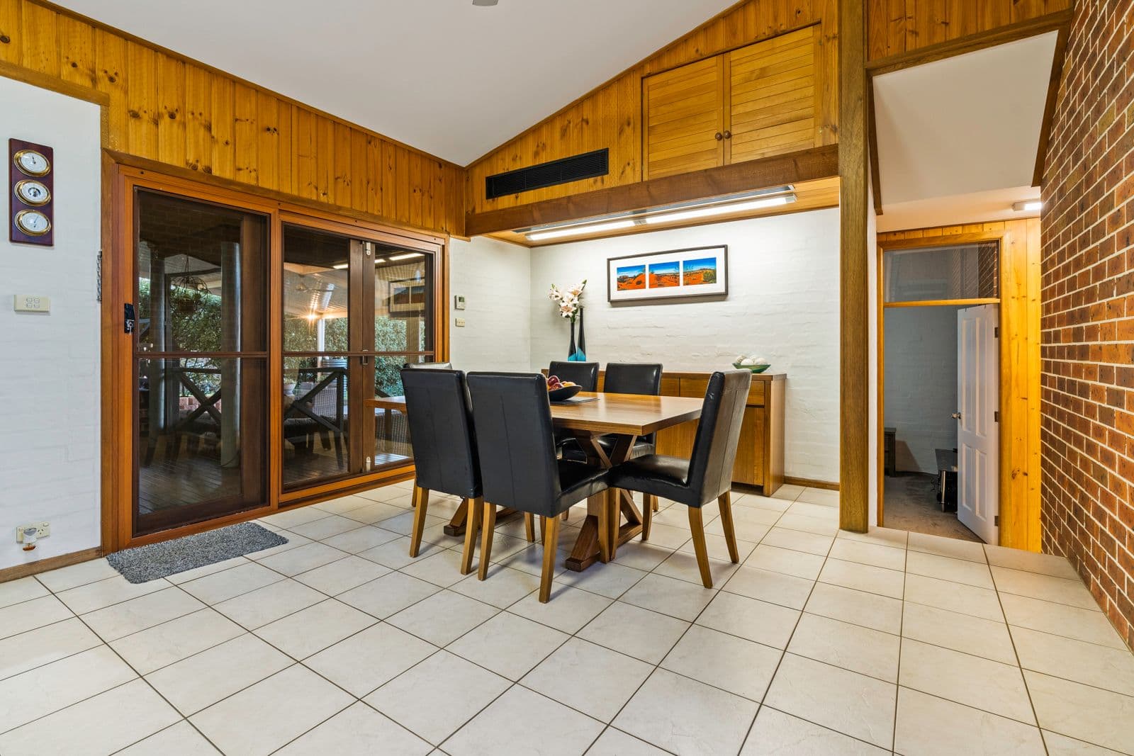 390 Montpelier Drive, The Oaks NSW 2570, The Oaks - Thumbnail 3