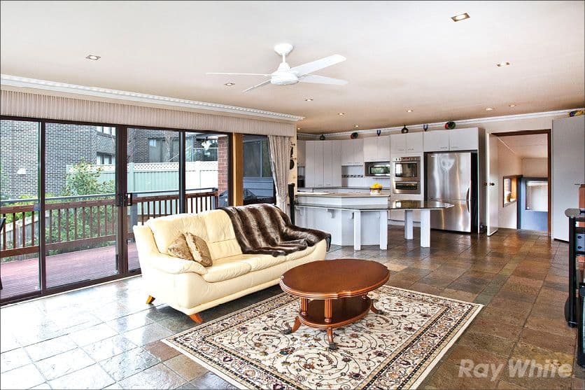 6 Strickland Drive, WHEELERS HILL VIC 3150, Wheelers Hill - Thumbnail 6