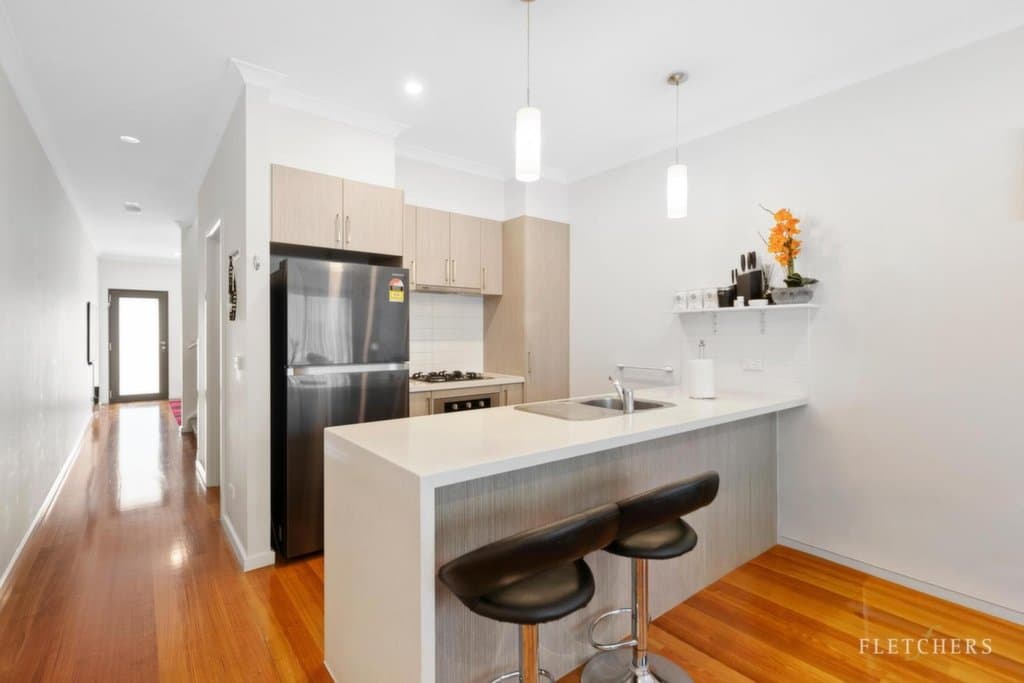 2/69 Manchester Road, Mooroolbark - Thumbnail 3