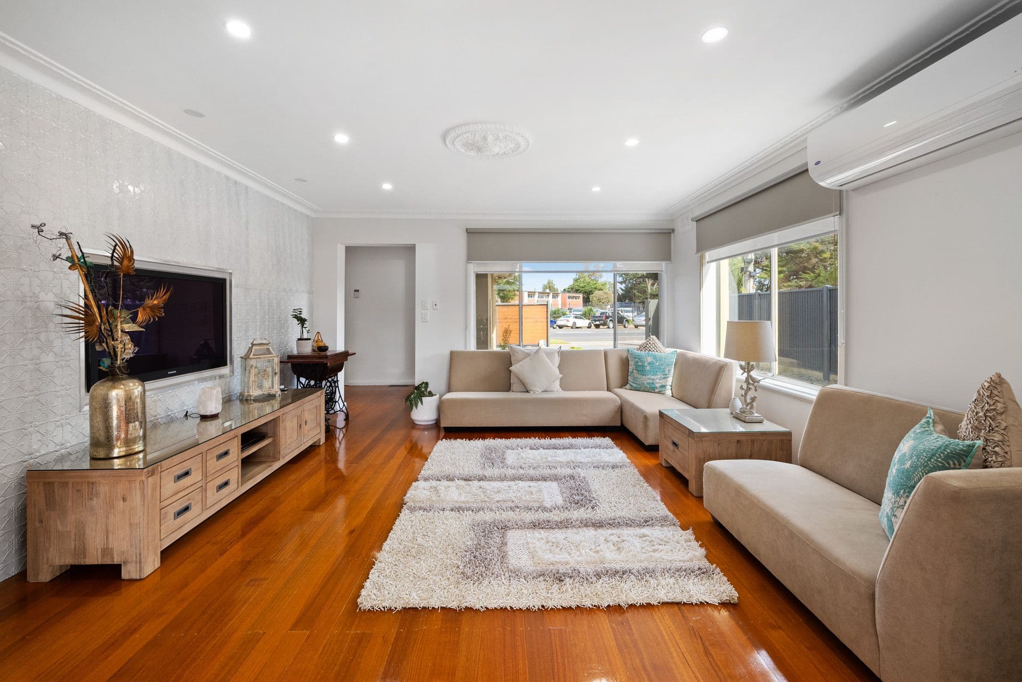 90 Duncans Road, Werribee VIC 3030, Werribee - Thumbnail 6