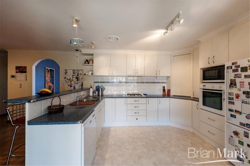 3/145 Pioneer Road, Werribee - Thumbnail 2