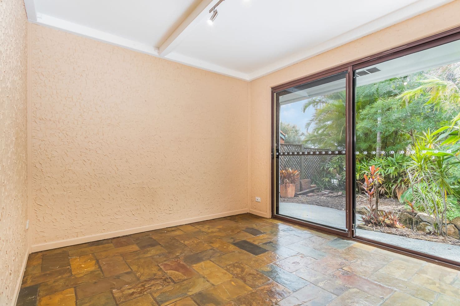 24 Langlo Street, Riverhills QLD 4074, Riverhills - Thumbnail 6