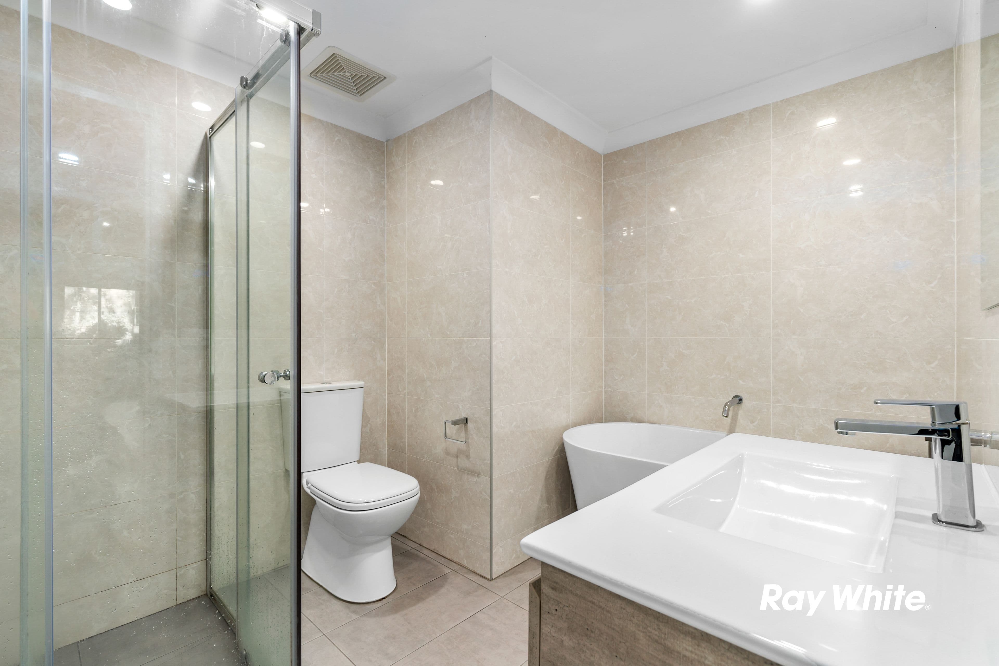8 Fifth Avenue, Blacktown NSW 2148, Blacktown - Thumbnail 4