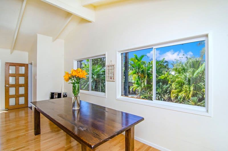 16 Crest Drive, ELANORA QLD 4221, Elanora - Thumbnail 6