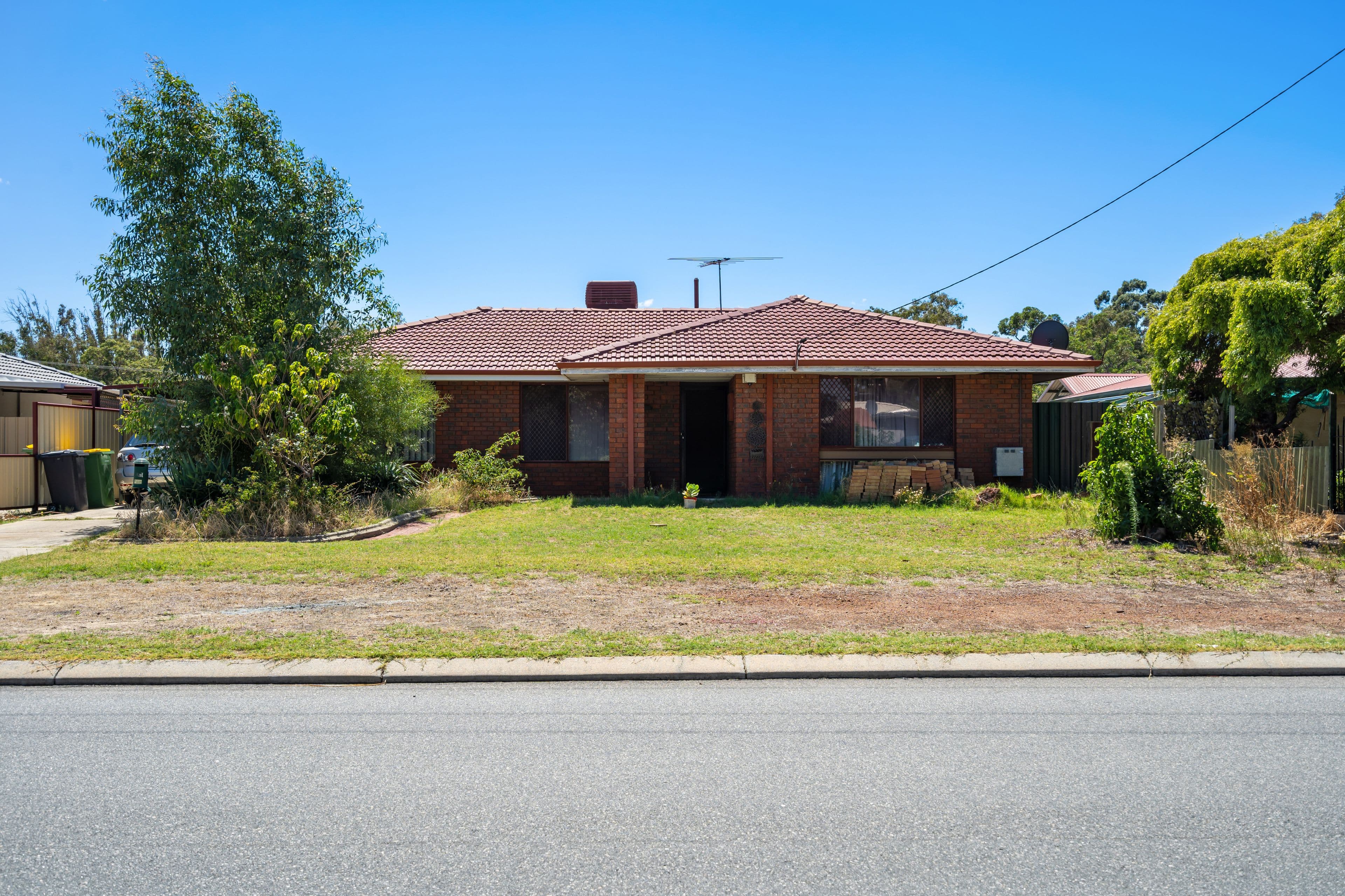 13 Rosekelly Road, Gosnells WA 6110, Gosnells - Image 1