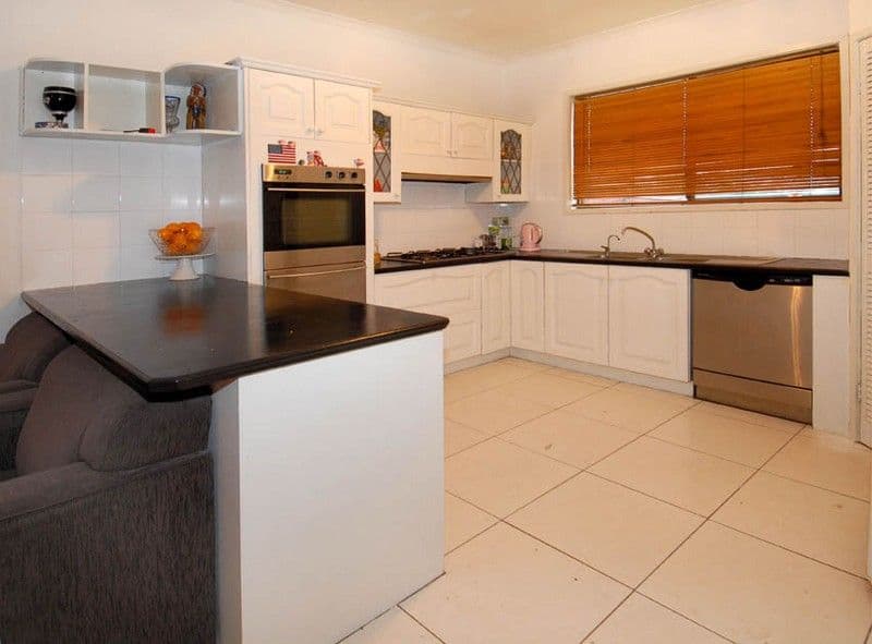 2 Moffat Court, GREENVALE VIC 3059, Greenvale - Thumbnail 3