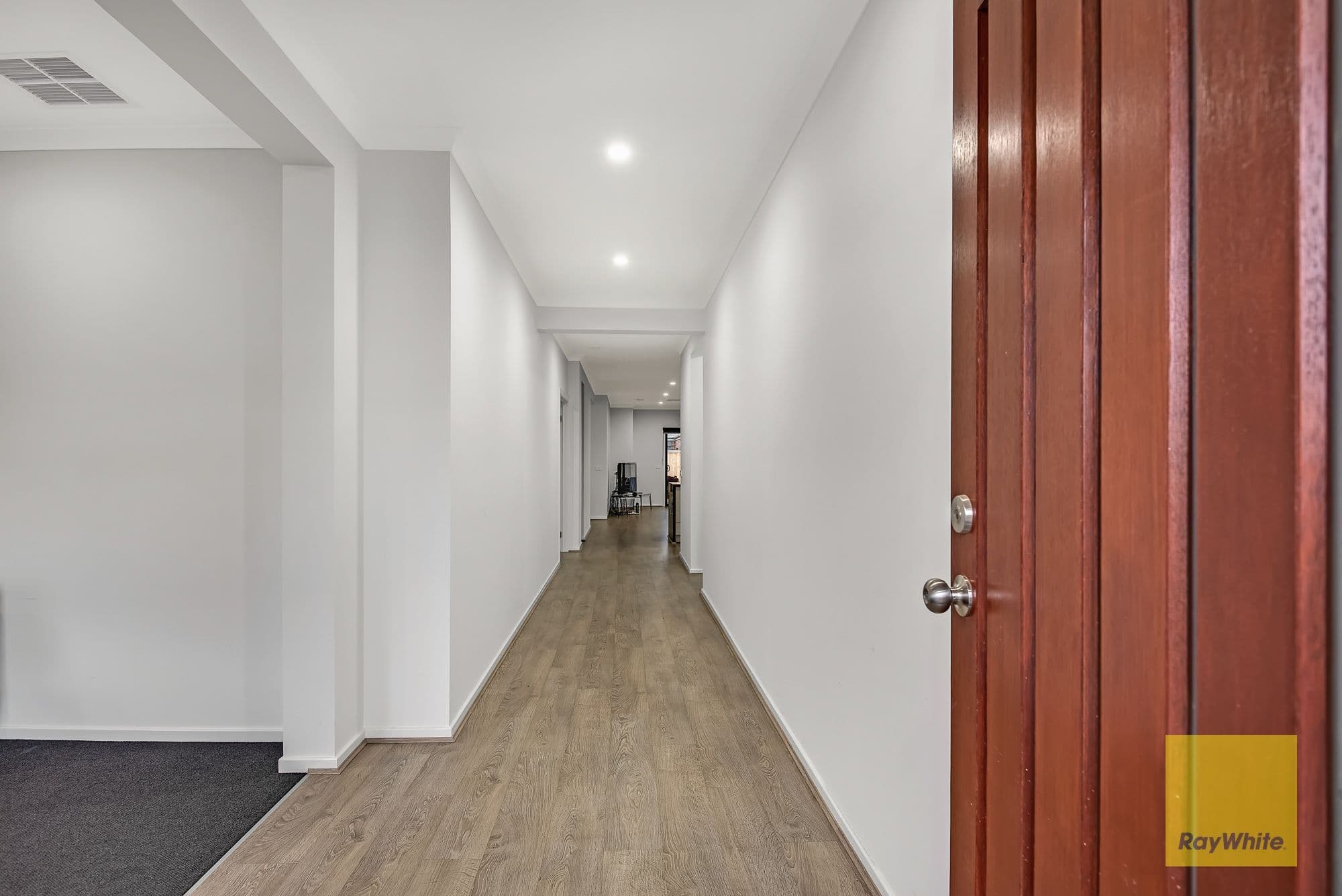 7 Hagley Street, Truganina VIC 3029, Truganina - Thumbnail 3