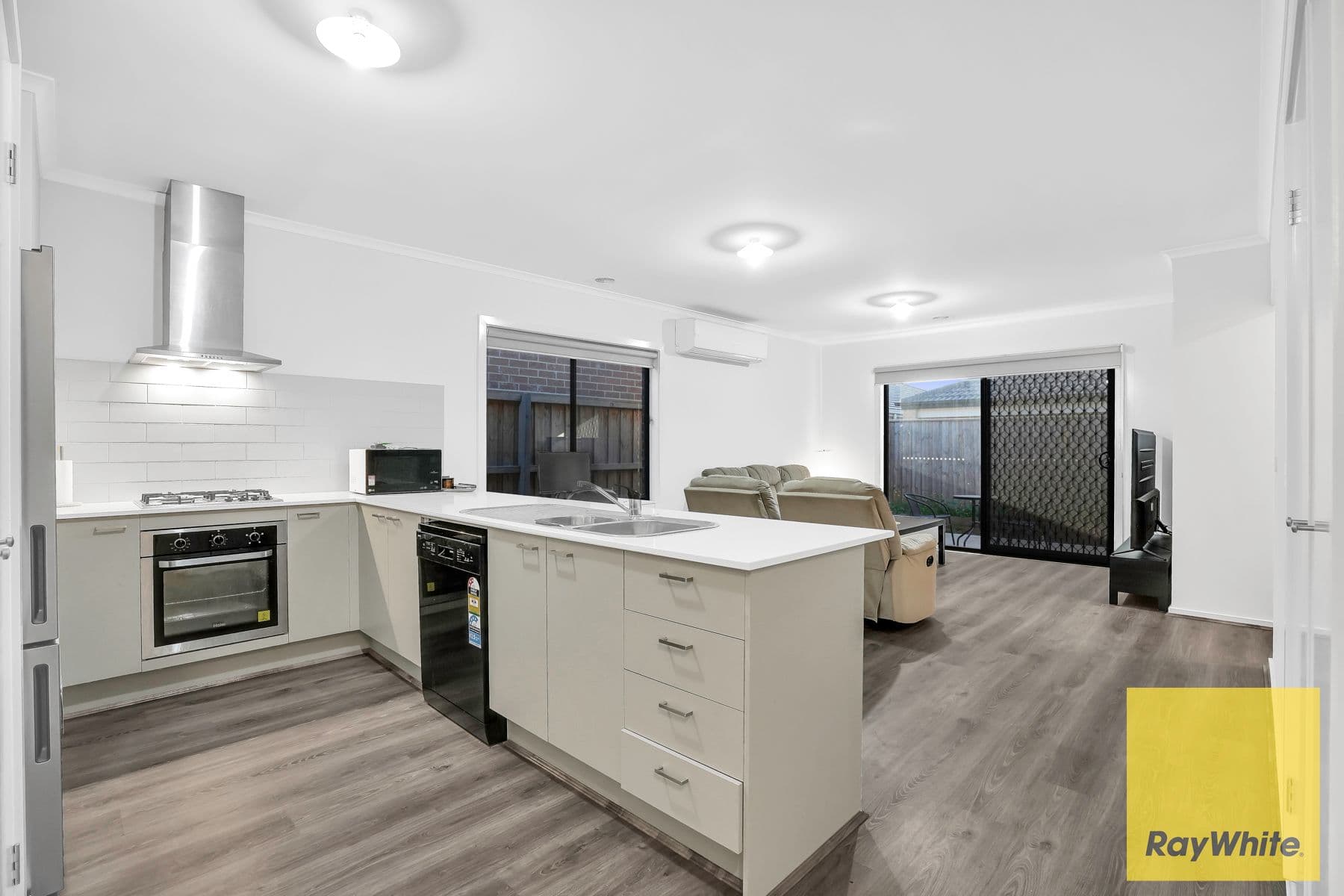 20 Restful Way, Rockbank VIC 3335, Rockbank - Thumbnail 6